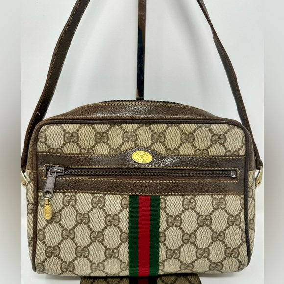 Gucci Handbags - Gucci Shoulder Bag